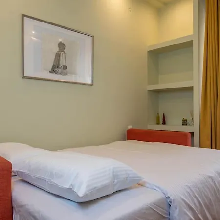 Haven: 1-br, *
